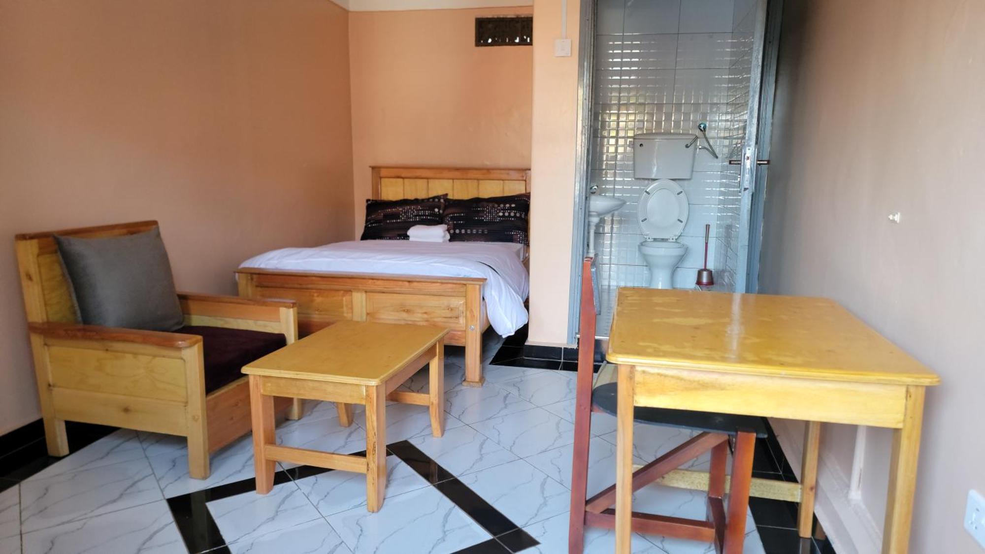 Grassroots Cafe & Deli Bed & Breakfast Masaka Exterior foto